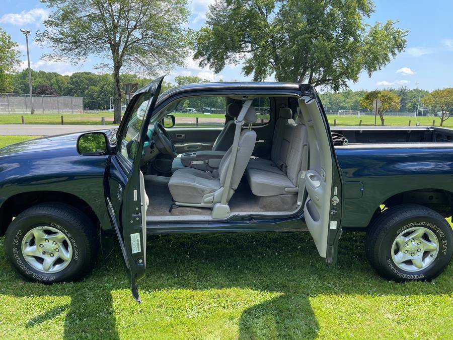 Used 2003 Toyota Tundra SR5 w/ SR5 Extra Value Pkg AWD/4WD image 37