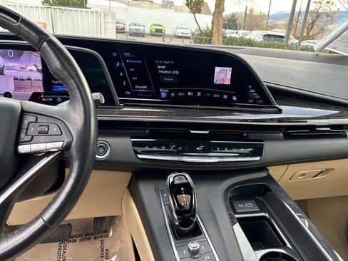 Certified 2023 Cadillac Escalade ESV Premium Luxury w/ Performance Package image 20