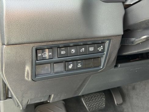 Used 2024 Toyota Sequoia Limited w/ Tow Technology Package AWD/4WD image 15