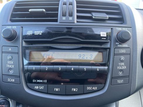 Used 2011 Toyota RAV4 Limited image 21