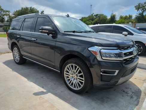 Used 2024 Ford Expedition Limited RWD image 1