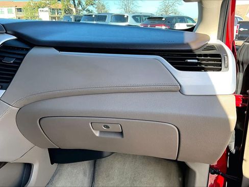 Used 2015 GMC Yukon SLT image 19