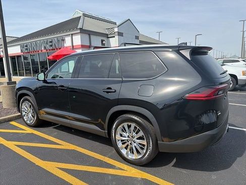 Used 2025 Toyota Grand Highlander Platinum image 20