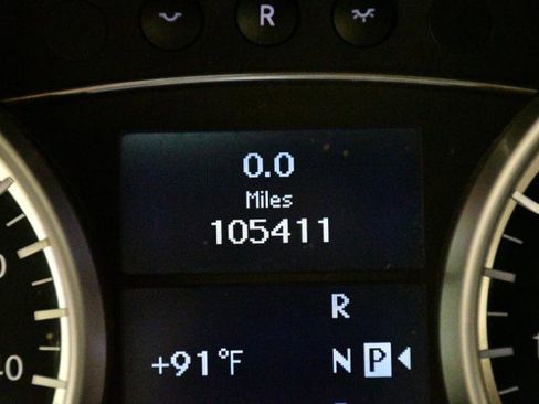 Used 2012 Mercedes-Benz GL 450 4MATIC image 24