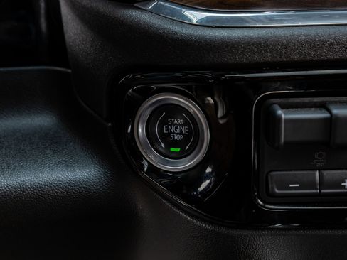 Used 2024 GMC Sierra 1500 SLT w/ SLT Premium Plus Package image 23