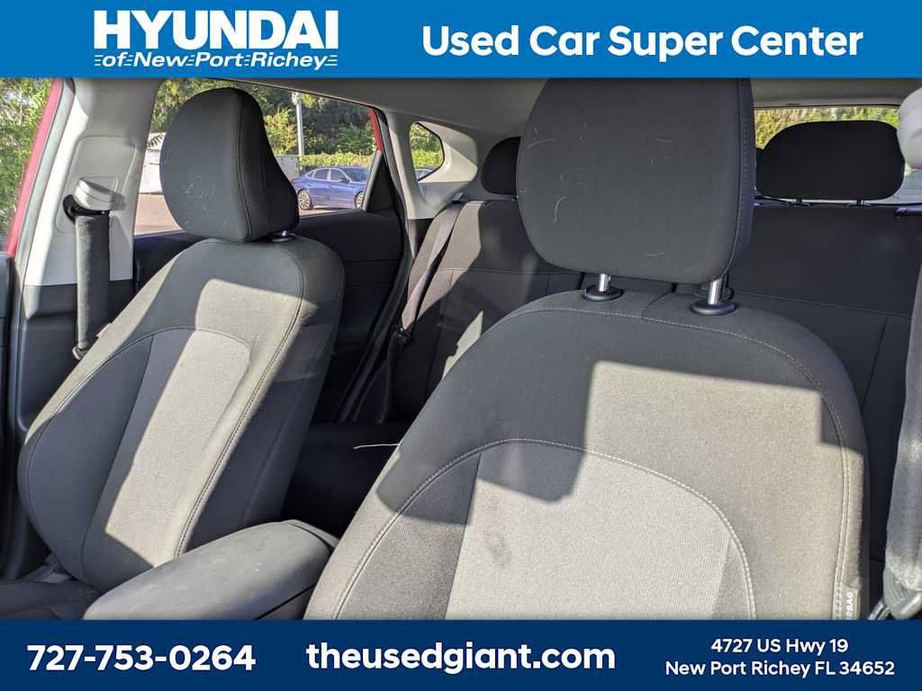 Certified 2024 Hyundai Kona SEL FWD image 3