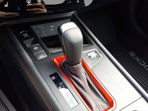 Used 2025 Nissan Kicks SR w/ SR Premium Package image 25