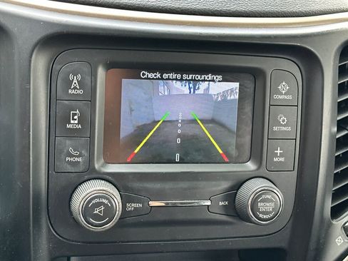 Used 2016 Jeep Cherokee Sport AWD/4WD image 21