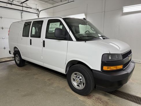 New 2025 Chevrolet Express 3500 w/ Driver Convenience Package image 1
