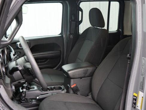 Used 2023 Jeep Wrangler Unlimited w/ Cold Weather Group AWD/4WD image 14