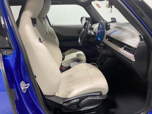 Certified 2025 MINI Cooper S image 17