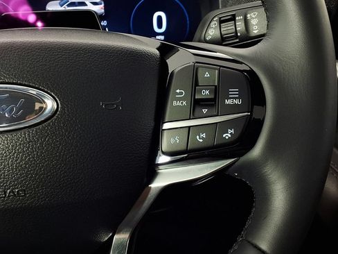 Used 2025 Ford Explorer Platinum RWD image 22