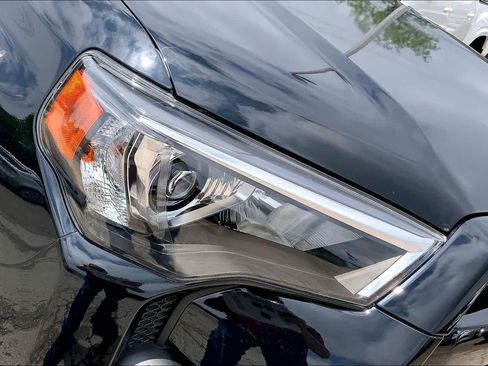 Used 2023 Toyota 4Runner 40th Anniversary SE AWD/4WD image 28