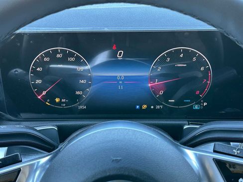 New 2026 Mercedes-Benz GLB 250 4MATIC image 24