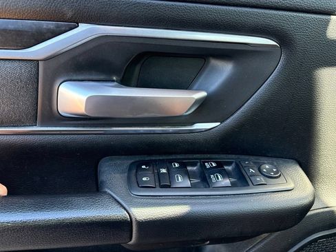 Used 2019 RAM 1500 Big Horn AWD/4WD image 18
