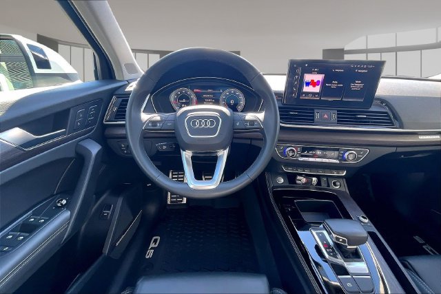 Used 2024 Audi Q5 2.0T Premium Plus w/ Premium Plus Package AWD/4WD image 8
