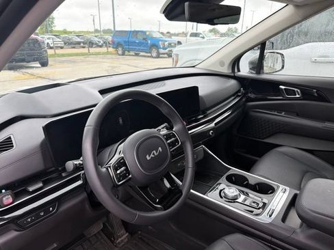 Used 2026 Kia Carnival SX Prestige FWD image 7