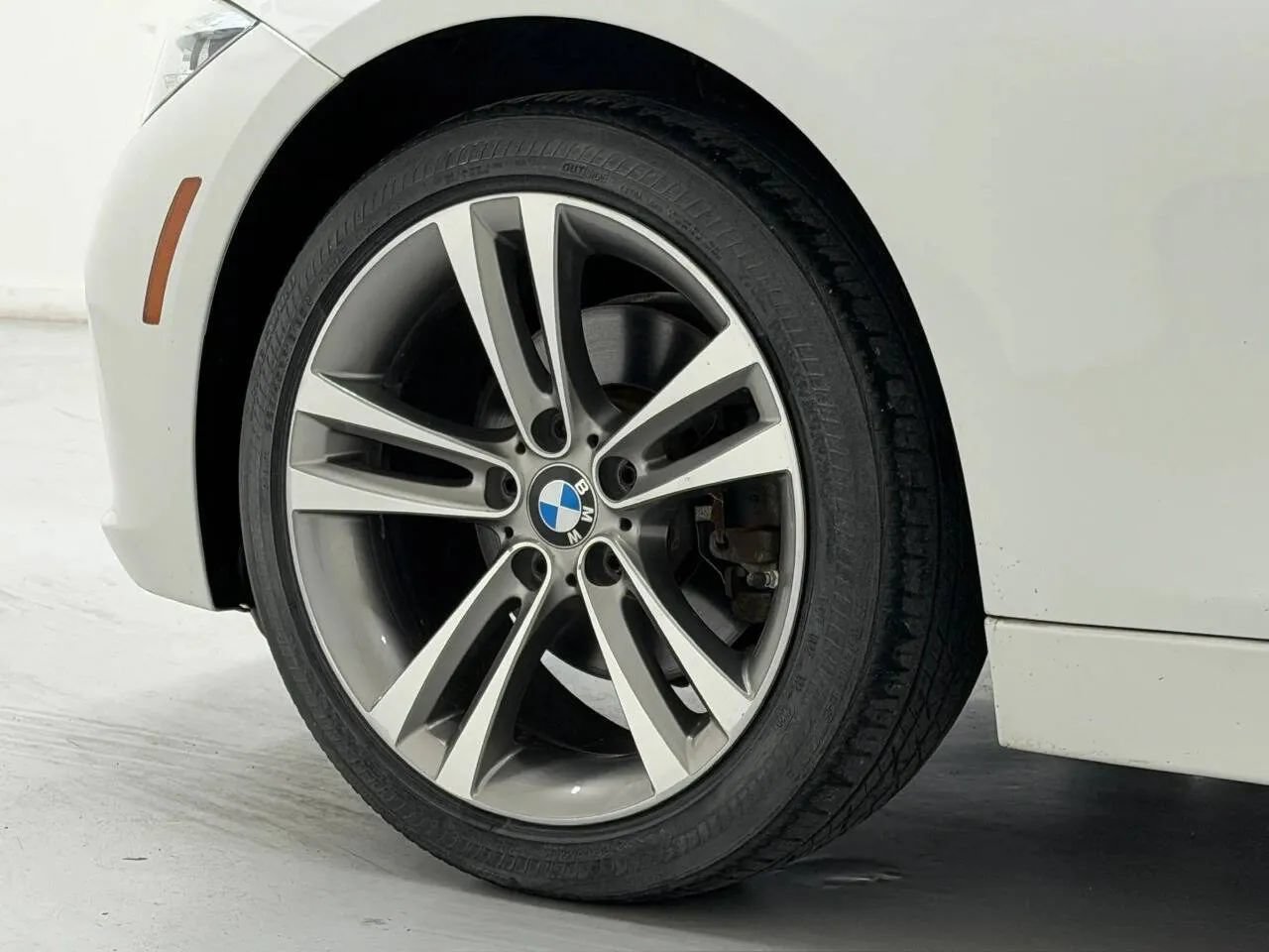 Used 2017 BMW 330i Sedan RWD image 45