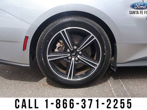 Used 2024 Ford Mustang Premium image 6