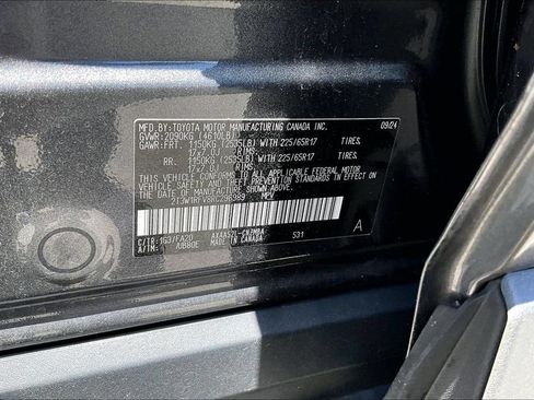 Used 2024 Toyota RAV4 XLE FWD image 9