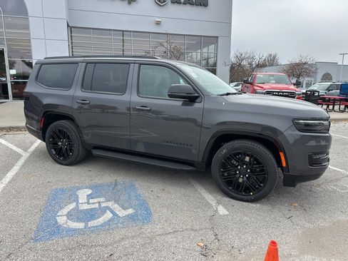 New 2025 Jeep Wagoneer Series II w/ Convenience Group I image 40