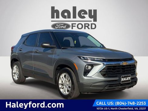 Used 2024 Chevrolet TrailBlazer LS image 1