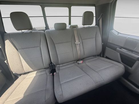 Used 2019 Ford F150 XLT w/ Equipment Group 302A Luxury AWD/4WD image 18