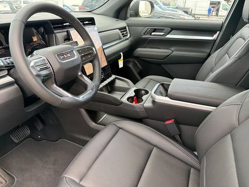 New 2027 GMC Terrain Elevation w/ Elevation Premium Package FWD image 17