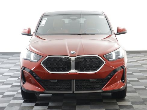 Certified 2025 BMW X2 xDrive28i image 23