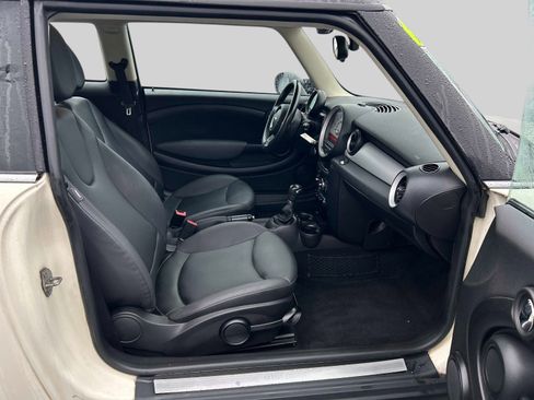 Used 2012 MINI Cooper Hardtop image 11