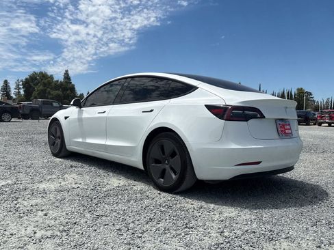 Used 2022 Tesla Model 3 Long Range AWD/4WD image 7