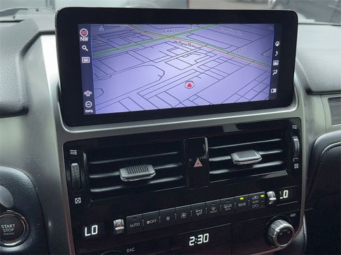 Used 2022 Lexus GX 460 Premium w/ Premium Plus Package image 28