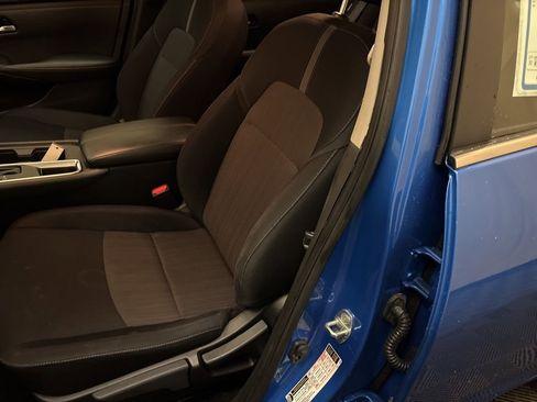 Used 2024 Nissan Sentra SV image 12