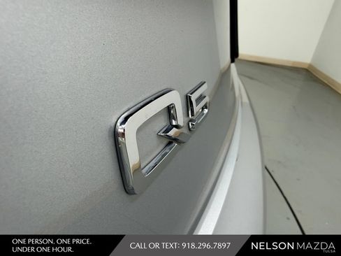 Used 2021 Audi Q5 e Prestige AWD/4WD image 11