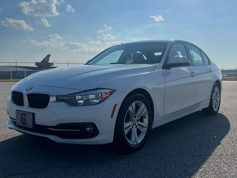 Used 2016 BMW 328i Sedan RWD image 3