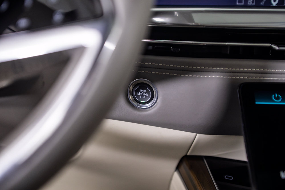 Used 2025 Cadillac Escalade Premium Luxury Platinum w/ LPO, Floor Liner Package AWD/4WD image 35