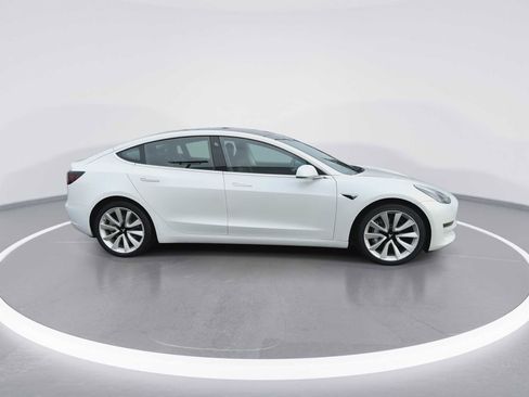 Used 2019 Tesla Model 3 Long Range image 9