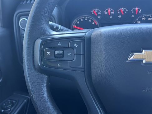 Used 2022 Chevrolet Silverado 1500 Custom image 17