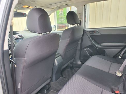 Used 2016 Subaru Forester 2.5i Premium w/ All-Weather Package AWD/4WD image 23