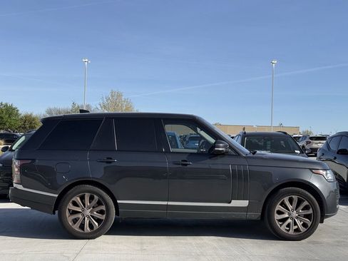 Used 2017 Land Rover Range Rover HSE image 4