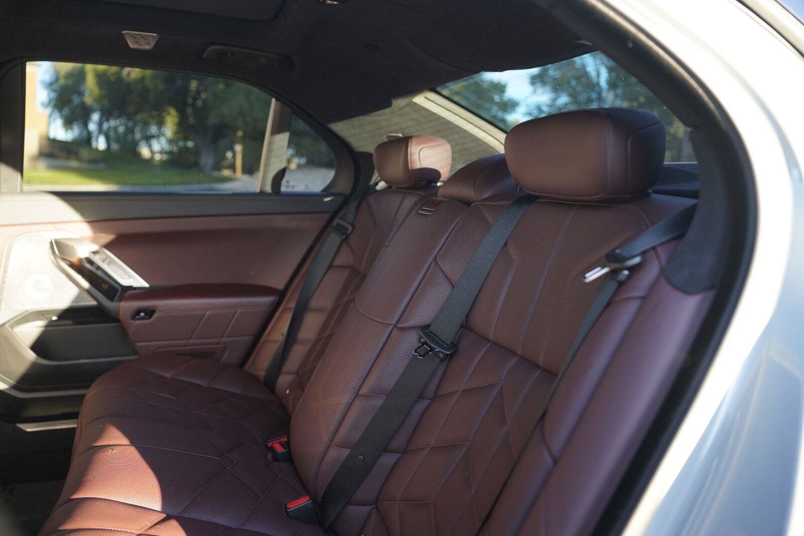 Used 2023 BMW 760i xDrive AWD/4WD image 16