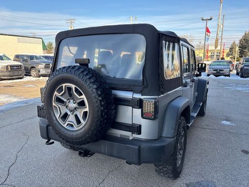 Used 2014 Jeep Wrangler Unlimited Sport image 5