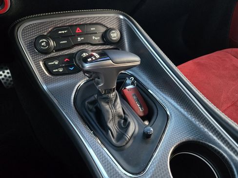 Used 2016 Dodge Challenger SRT Hellcat image 41