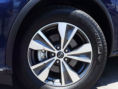 Used 2023 Nissan Murano S image 5