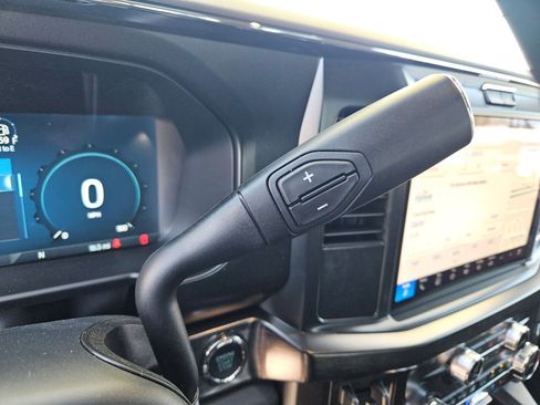 New 2026 Ford F250 Lariat w/ Black Appearance Package image 9