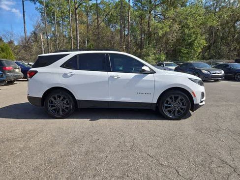 Used 2023 Chevrolet Equinox RS FWD image 7