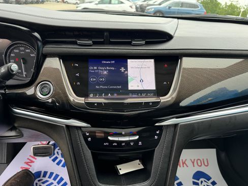 Used 2025 Cadillac XT6 Sport w/ Platinum Package image 24