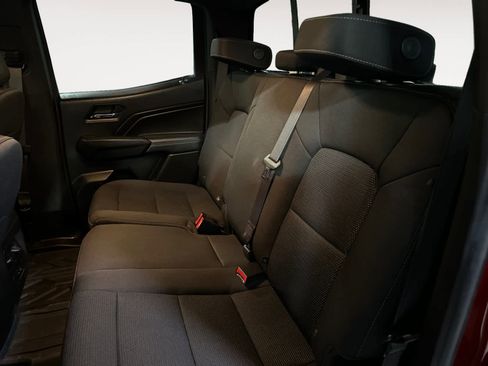 Used 2025 GMC Canyon Elevation w/ Convenience Package image 17