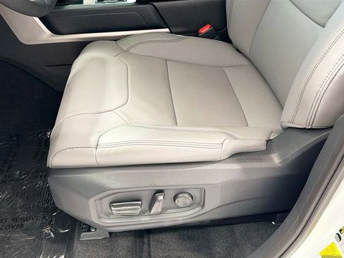 New 2026 Toyota Tundra SR5 AWD/4WD image 16