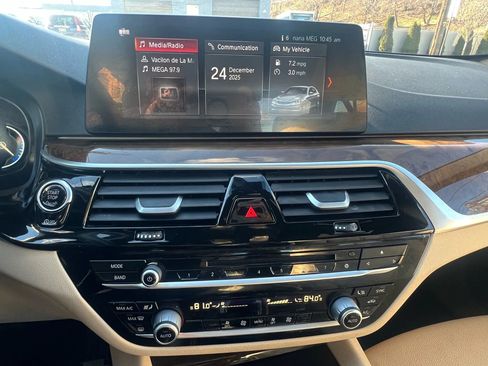 Used 2017 BMW 530i 530i Sedan 4D w/ Premium Package image 17